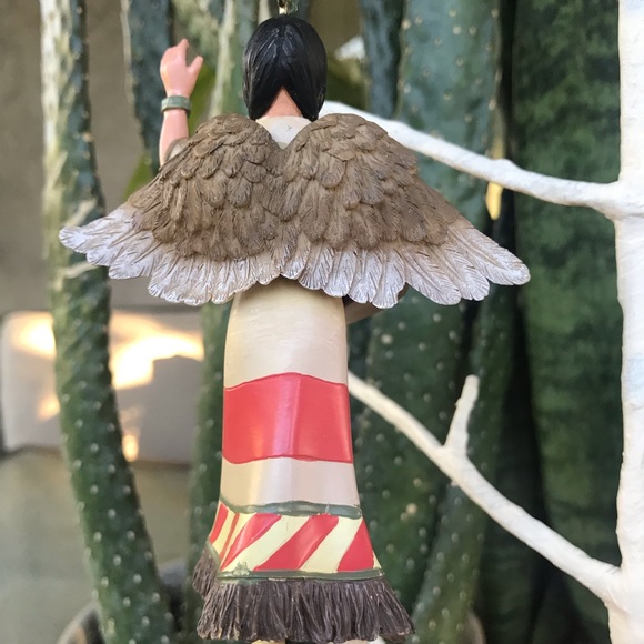 Native-American Woman Collectible Ornament - Picture 4 of 5